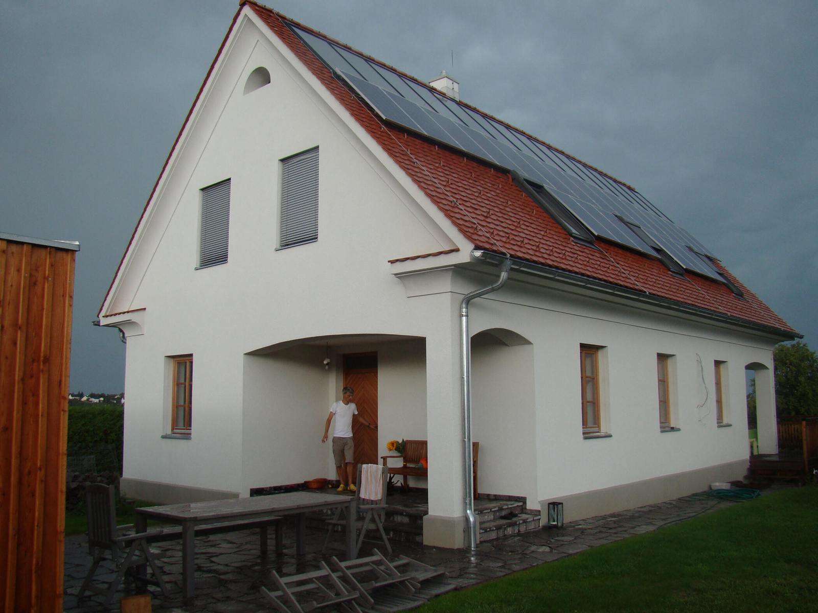 Haus mit Solaranlagen